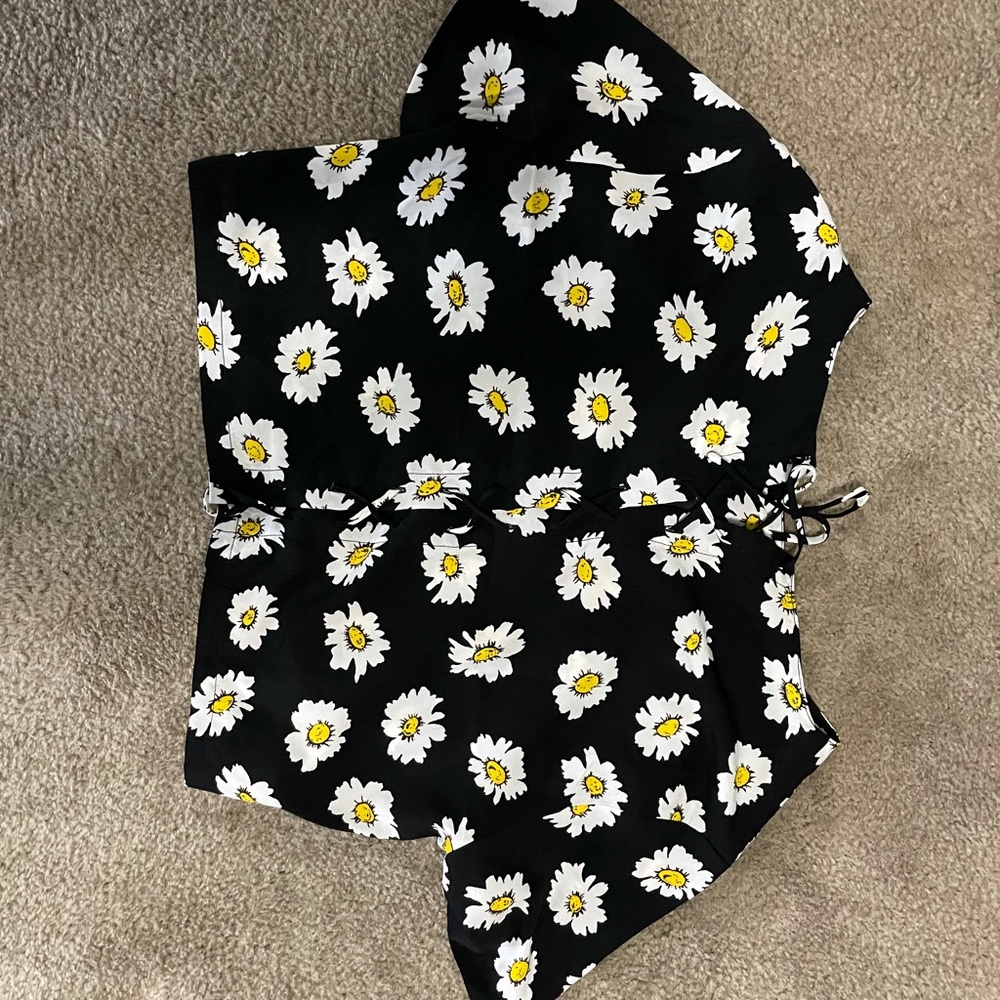 Forever 21- Shirt